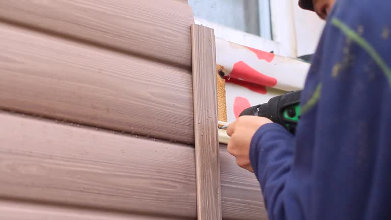 How To Choose The Right Materials for Your Siding Installation in 'Lawnside, NJ